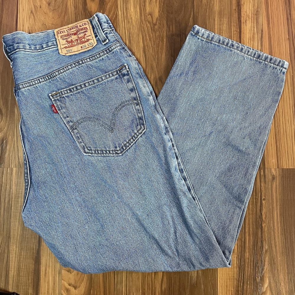 Levi 550 Relaxed Fit Jeans Men's 33x28 Blue Denim Classic Baggy Tapered Leg